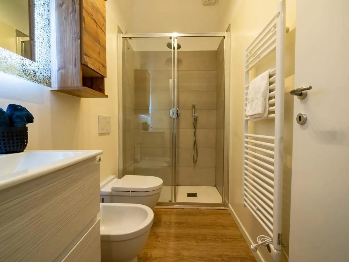 밀라노 The Best Rent - Lovely Loft With Balcony Near Piazza Vetra 아파트 0*,